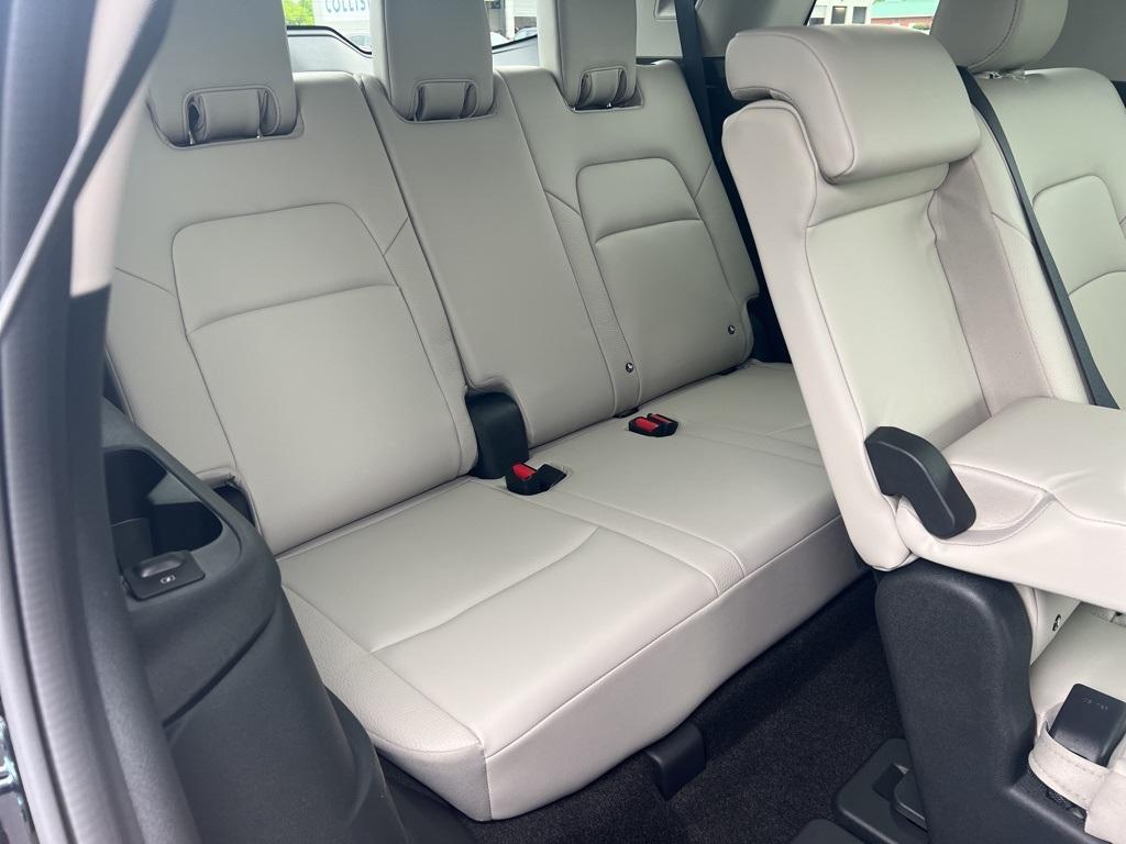 new 2025 Nissan Pathfinder car, priced at $44,484
