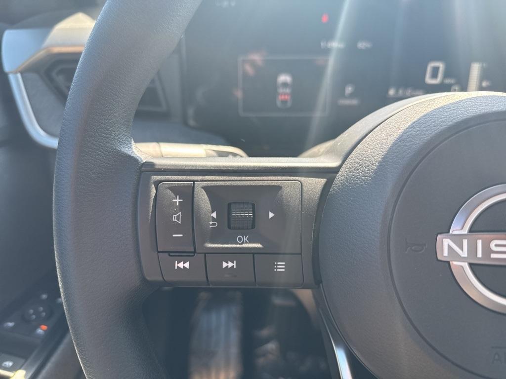 new 2025 Nissan Kicks car, priced at $26,430