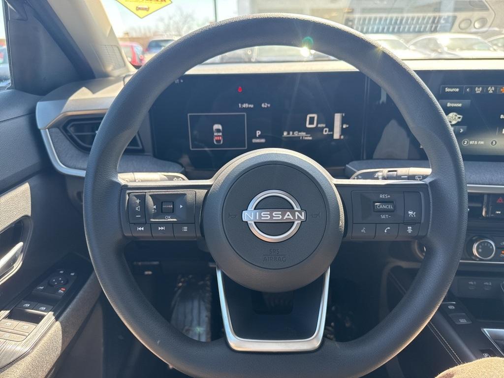new 2025 Nissan Kicks car, priced at $26,430