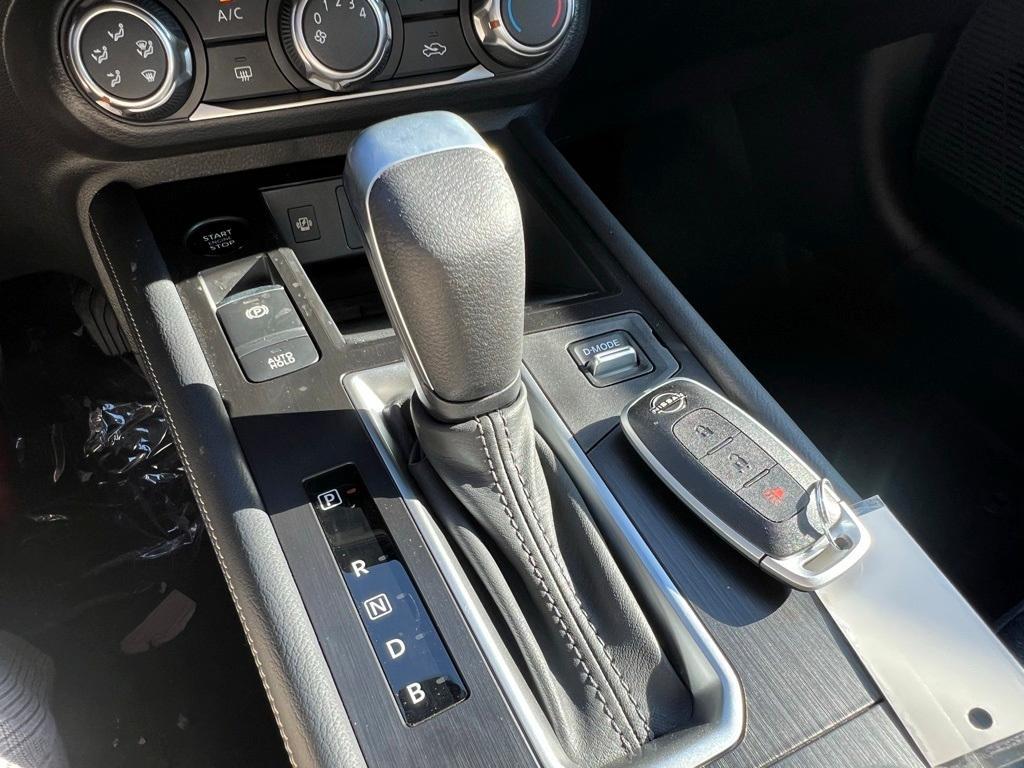 new 2025 Nissan Kicks car, priced at $26,505