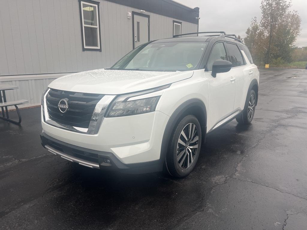 new 2025 Nissan Pathfinder car, priced at $47,117