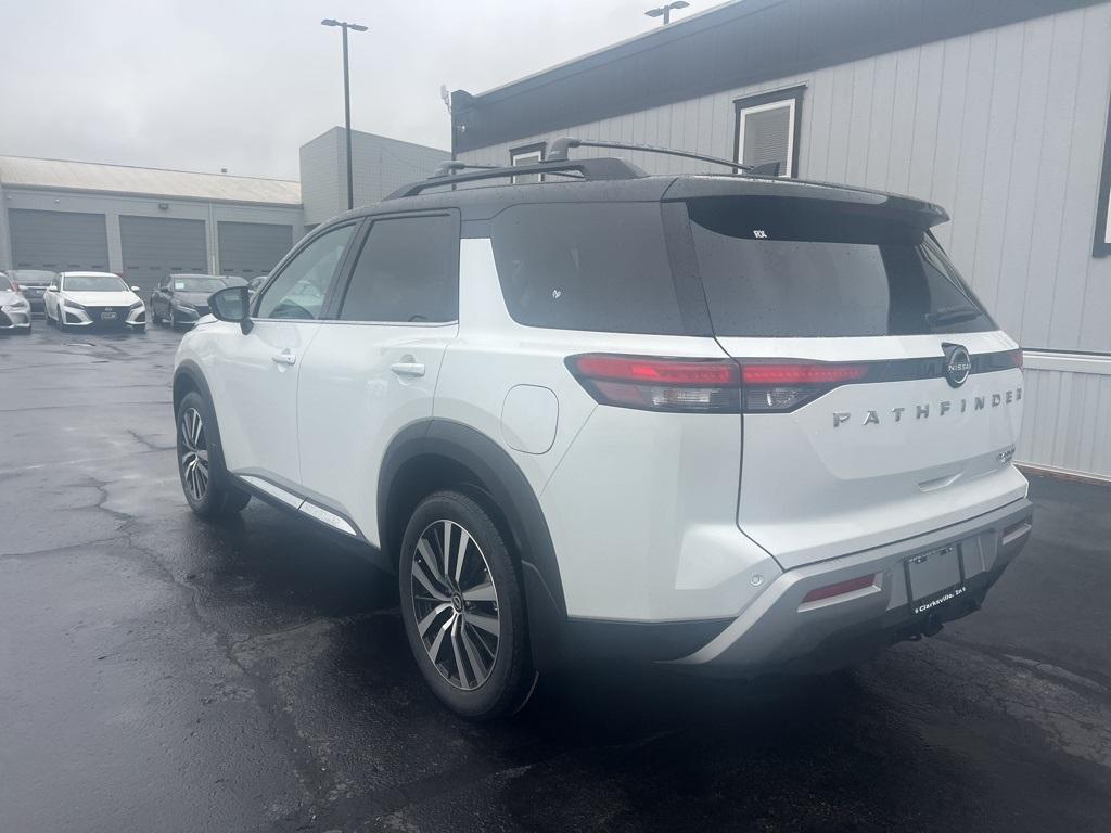 new 2025 Nissan Pathfinder car, priced at $47,117