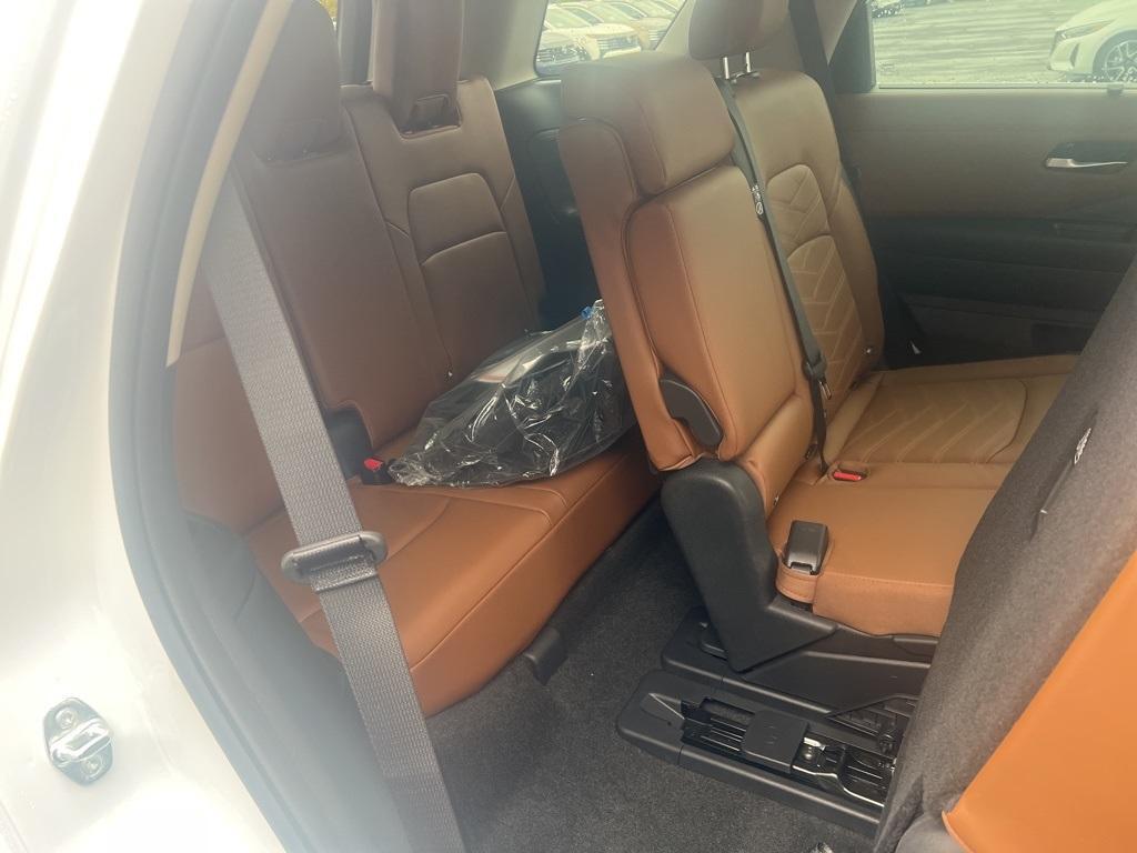 new 2025 Nissan Pathfinder car, priced at $47,117