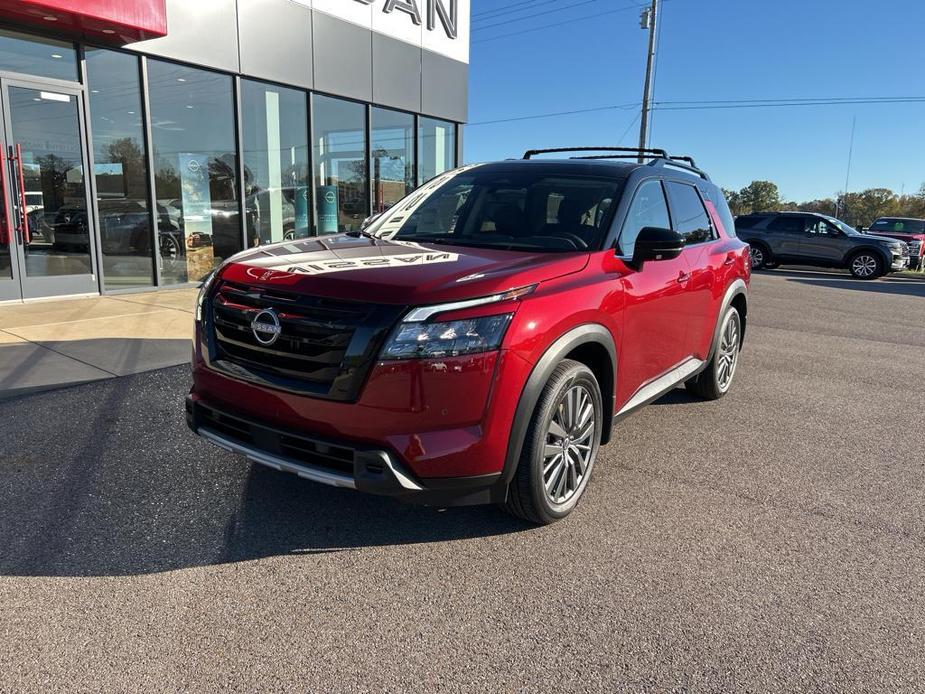 new 2025 Nissan Pathfinder car, priced at $46,947