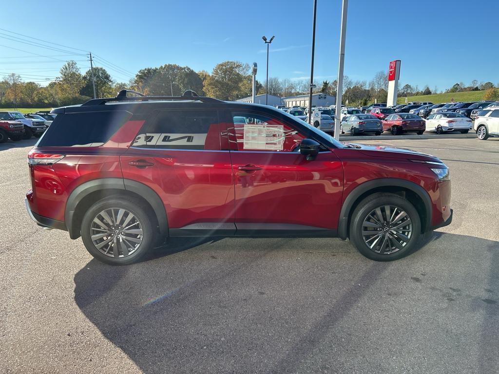 new 2025 Nissan Pathfinder car, priced at $46,947