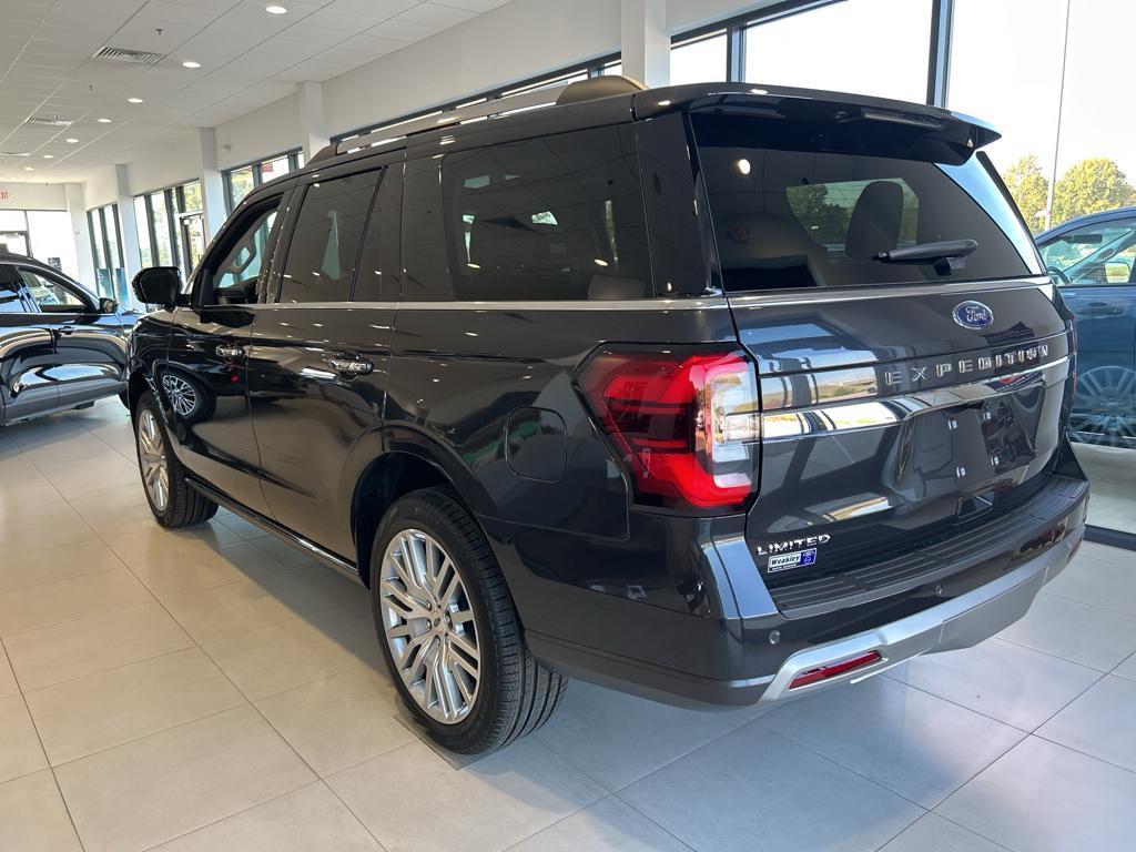 new 2024 Ford Expedition car, priced at $75,296