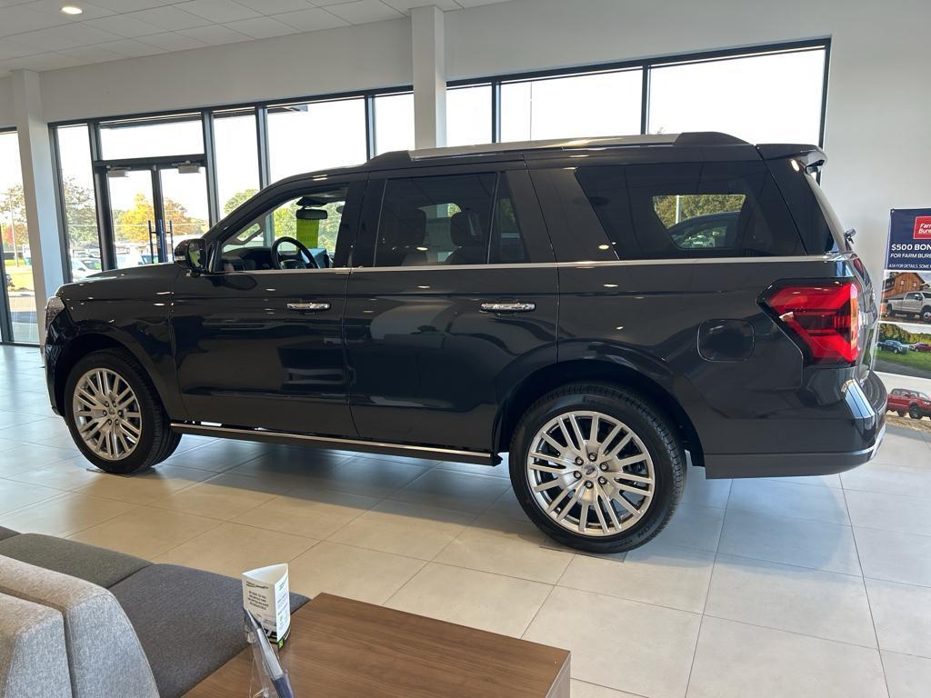 new 2024 Ford Expedition car, priced at $75,296