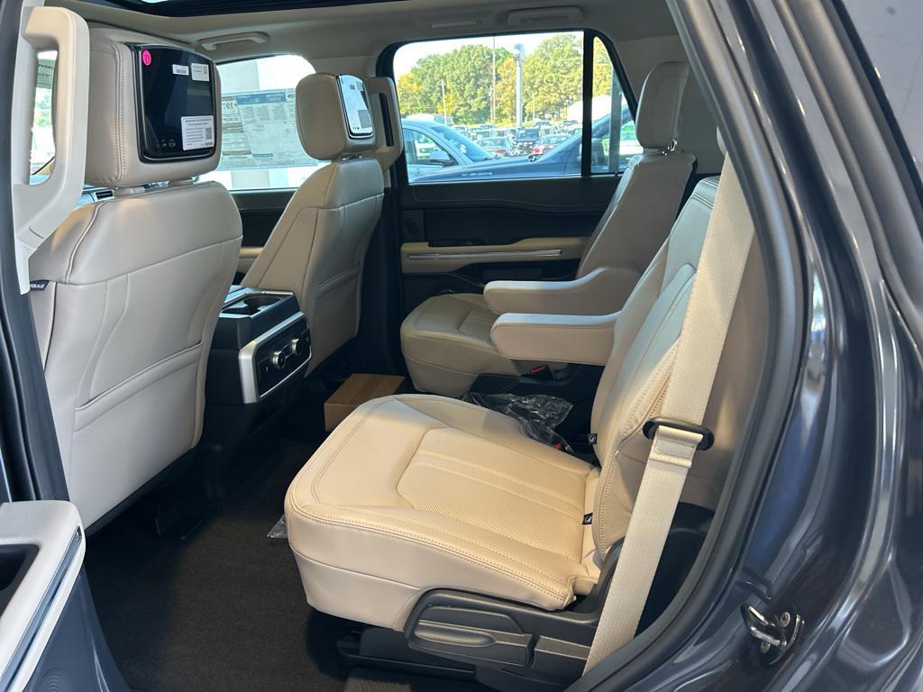 new 2024 Ford Expedition car, priced at $75,296