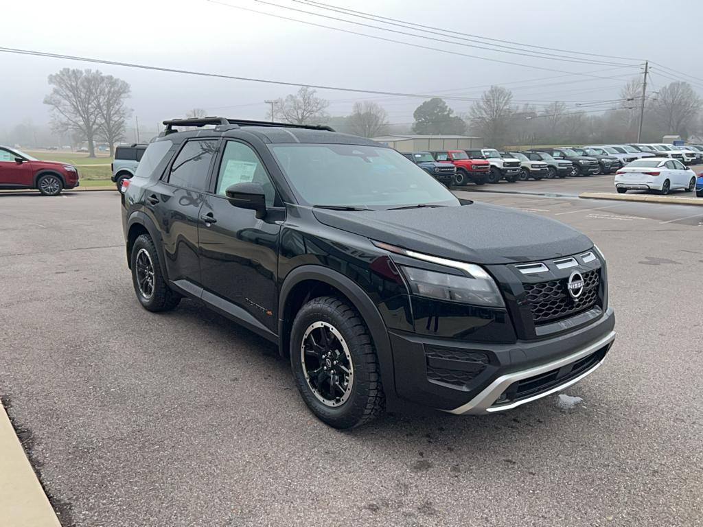 new 2025 Nissan Pathfinder car, priced at $44,491