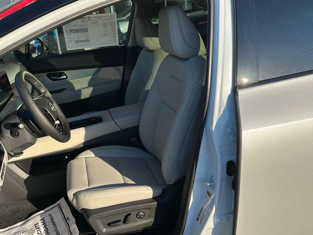 new 2025 Nissan Murano car, priced at $48,640