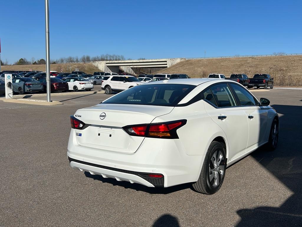 new 2025 Nissan Altima car, priced at $27,071