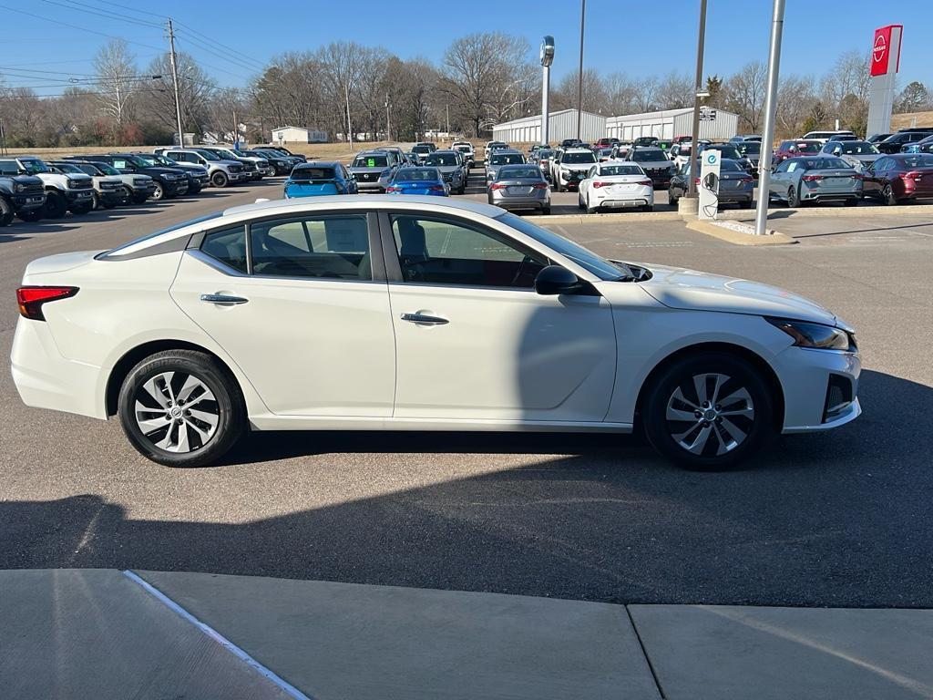 new 2025 Nissan Altima car, priced at $27,071