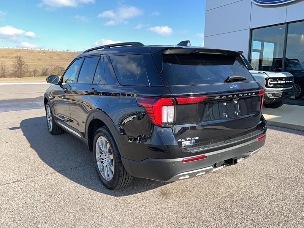 new 2025 Ford Explorer car, priced at $46,583