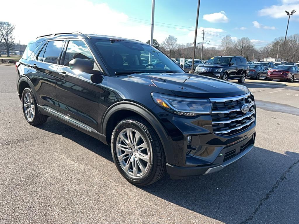 new 2025 Ford Explorer car, priced at $46,583