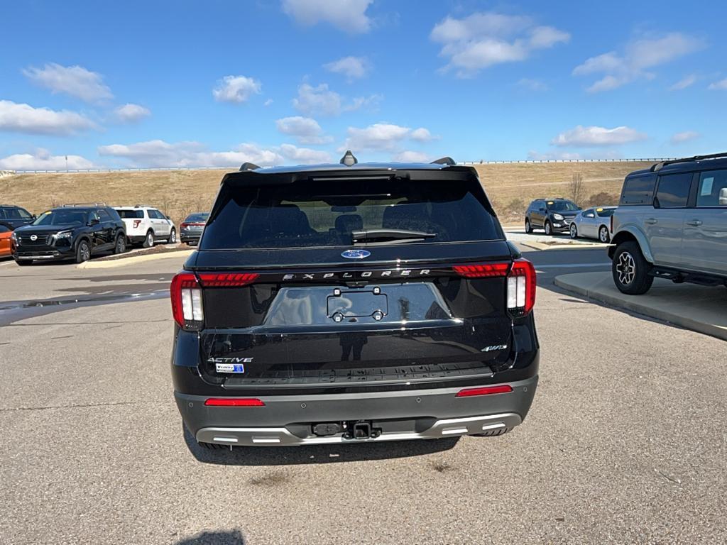 new 2025 Ford Explorer car, priced at $46,583