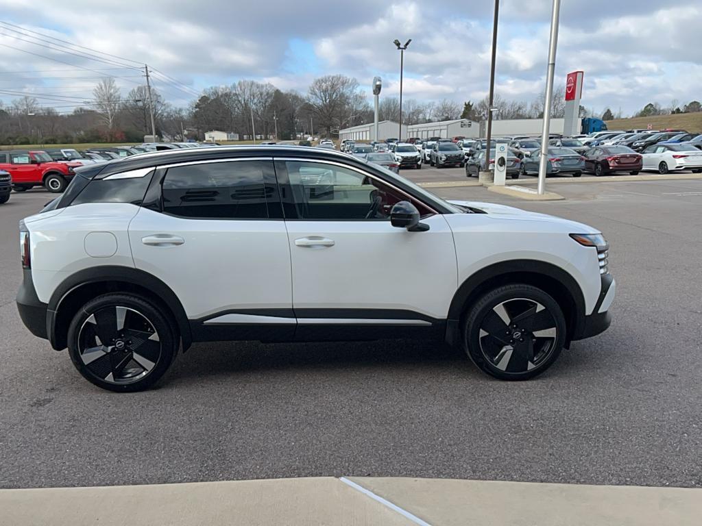 new 2025 Nissan Kicks car, priced at $28,241