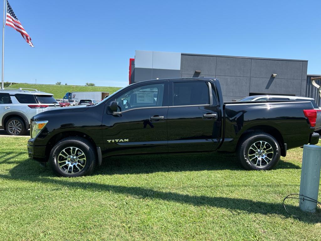 new 2024 Nissan Titan car, priced at $52,040