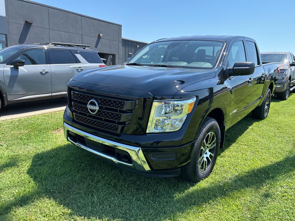 new 2024 Nissan Titan car, priced at $52,040