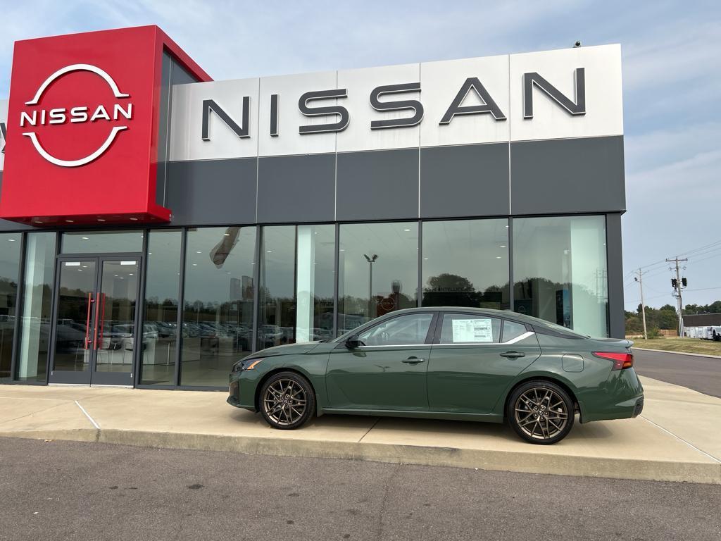 new 2025 Nissan Altima car, priced at $33,175