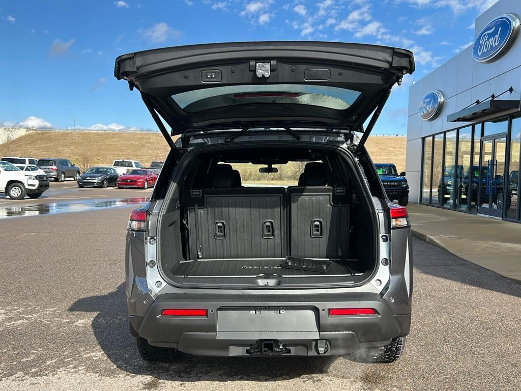 new 2025 Nissan Pathfinder car, priced at $44,500