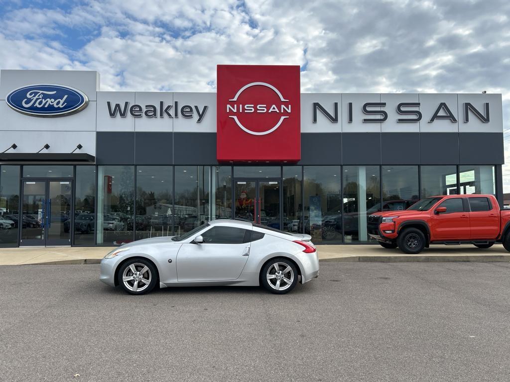 used 2011 Nissan 370Z car, priced at $13,995