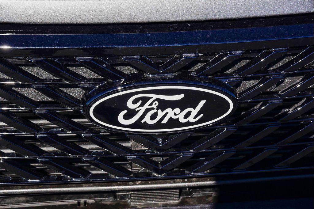 new 2025 Ford Maverick car, priced at $32,110