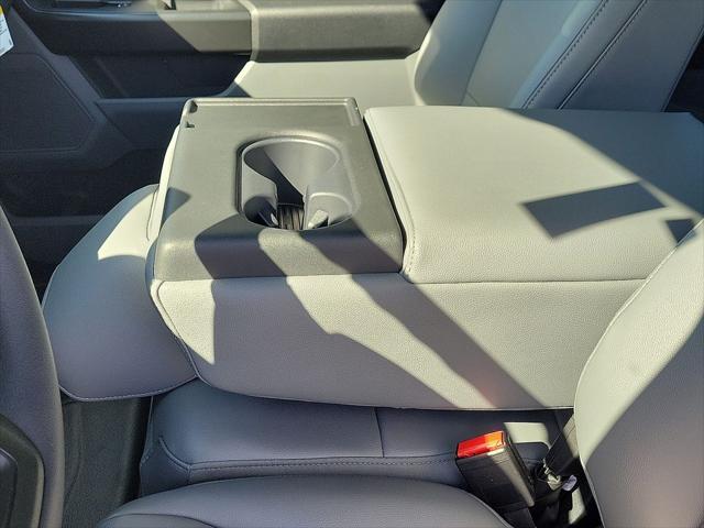 new 2024 Ford F-150 car, priced at $42,977