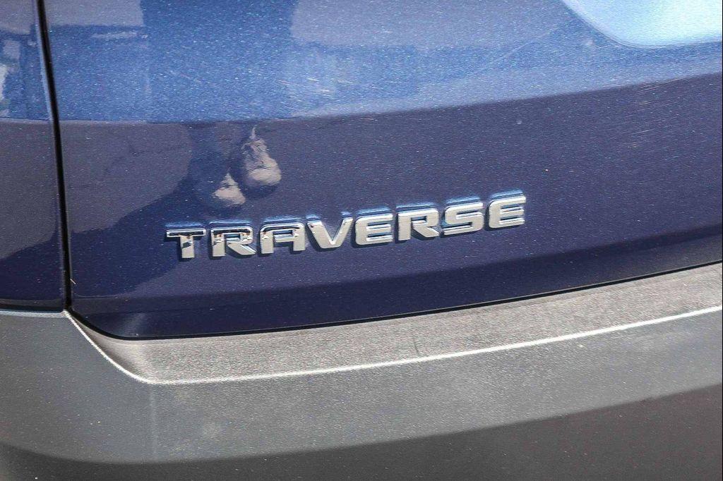used 2023 Chevrolet Traverse car, priced at $32,995