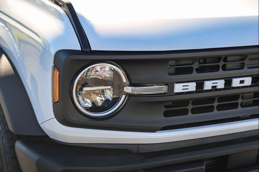 new 2025 Ford Bronco car, priced at $46,595