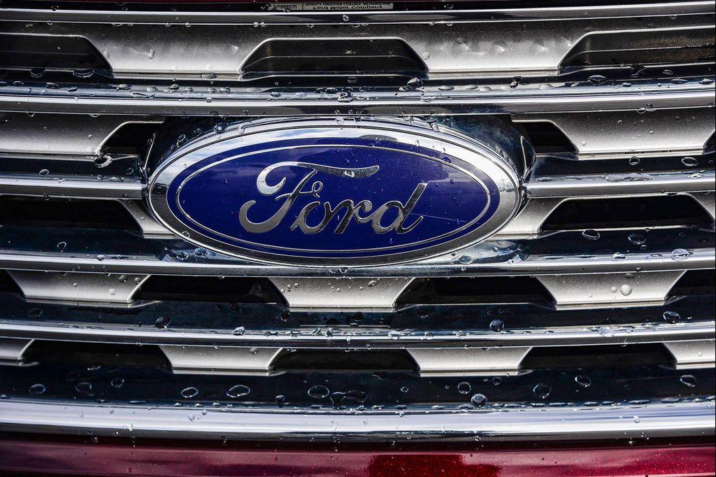 used 2022 Ford Edge car, priced at $22,995