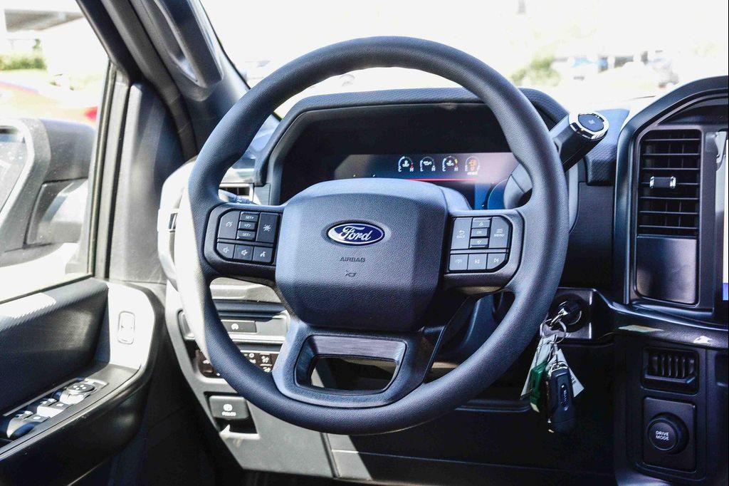 new 2025 Ford F-150 car, priced at $47,225