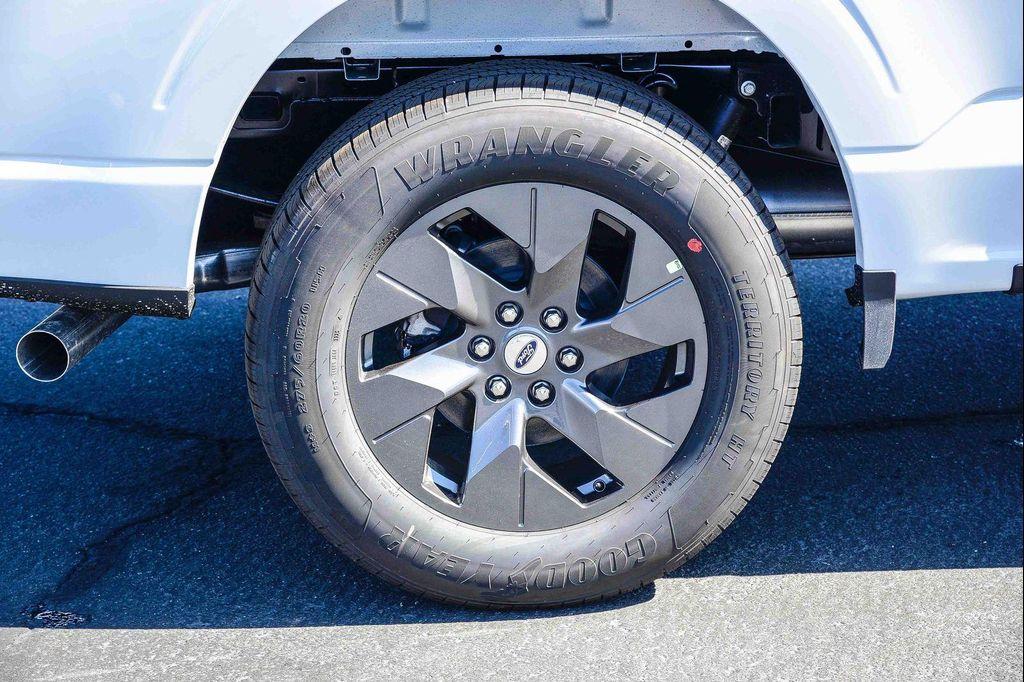 new 2025 Ford F-150 car, priced at $47,225