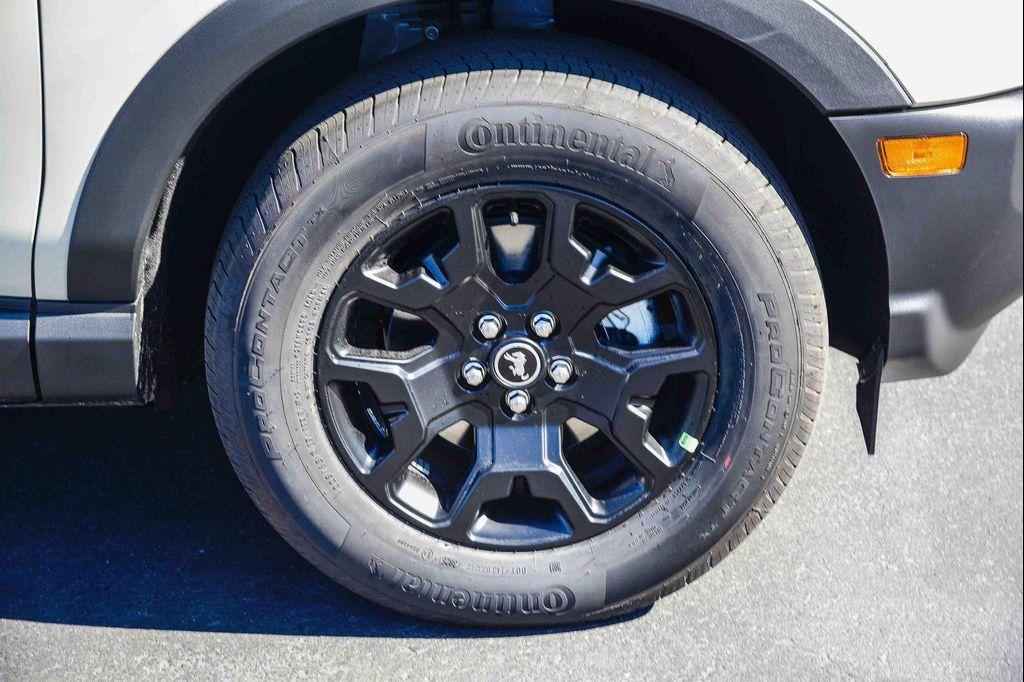 new 2025 Ford Bronco Sport car, priced at $35,780