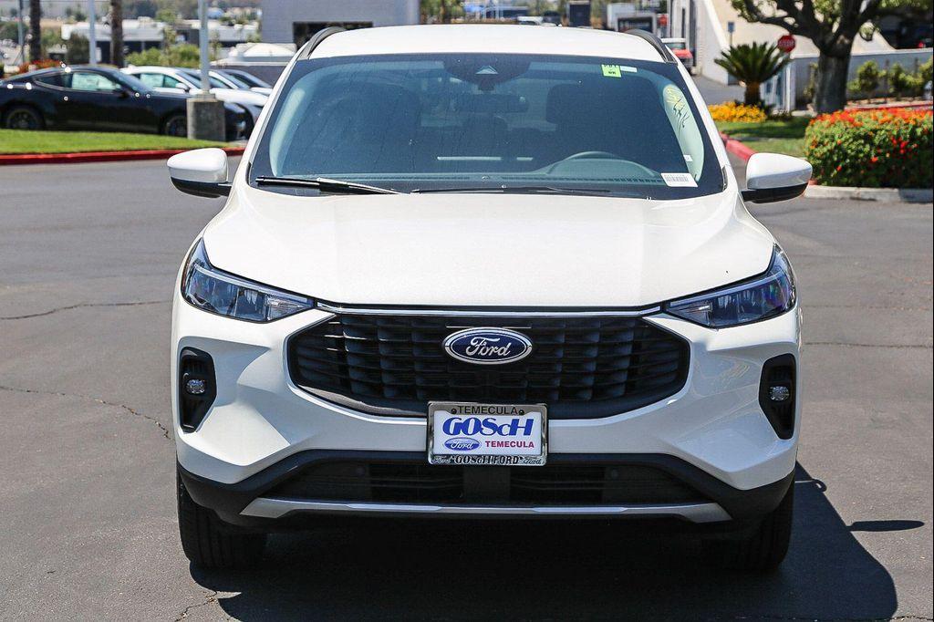 new 2025 Ford Escape PHEV car, priced at $34,390