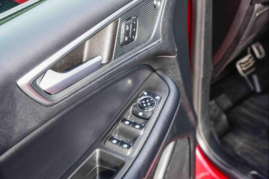 used 2024 Ford Edge car, priced at $33,995