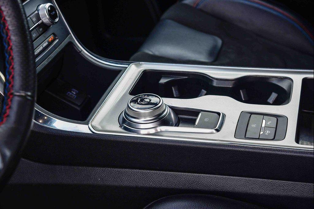 used 2024 Ford Edge car, priced at $33,995