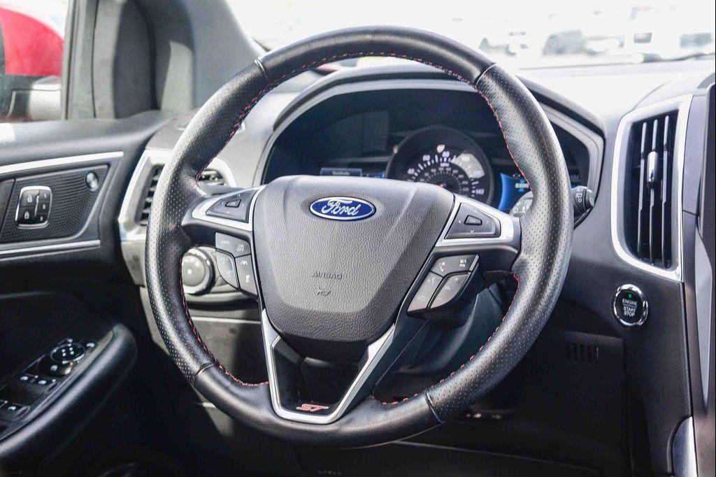 used 2024 Ford Edge car, priced at $33,995