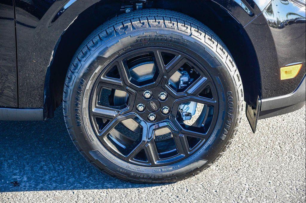 new 2025 Ford Maverick car, priced at $43,655