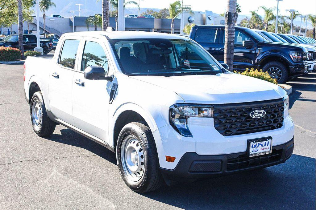 new 2025 Ford Maverick car, priced at $32,060