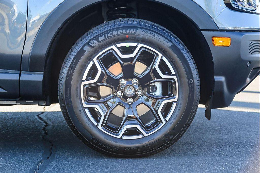 new 2025 Ford Bronco Sport car, priced at $39,985