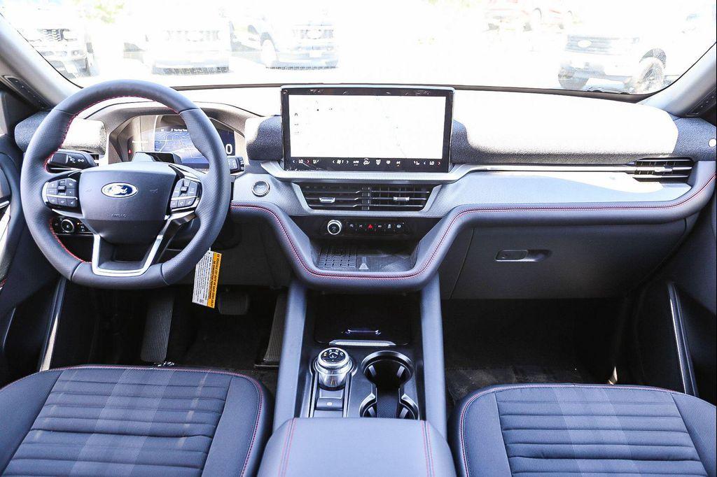 new 2025 Ford Explorer car, priced at $46,450