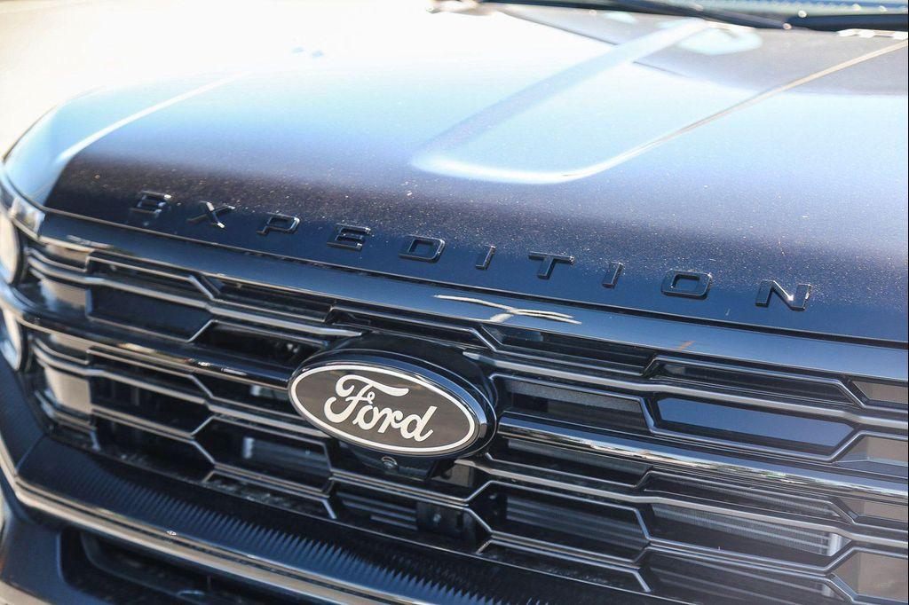 new 2025 Ford Expedition Max car, priced at $86,990