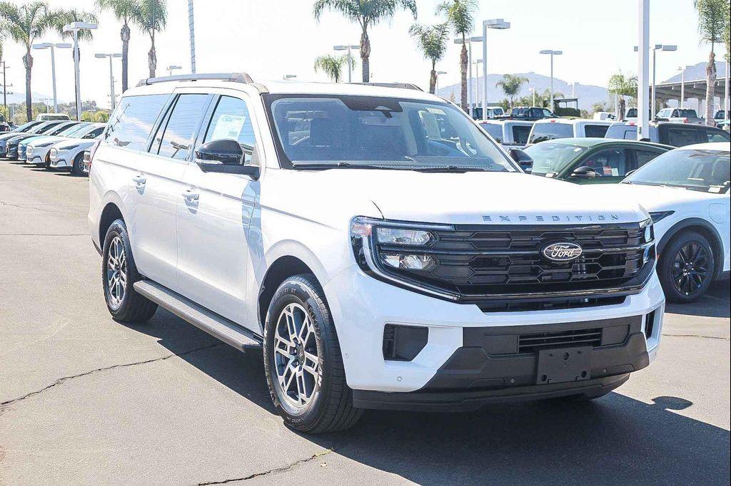 new 2025 Ford Expedition Max car, priced at $72,325