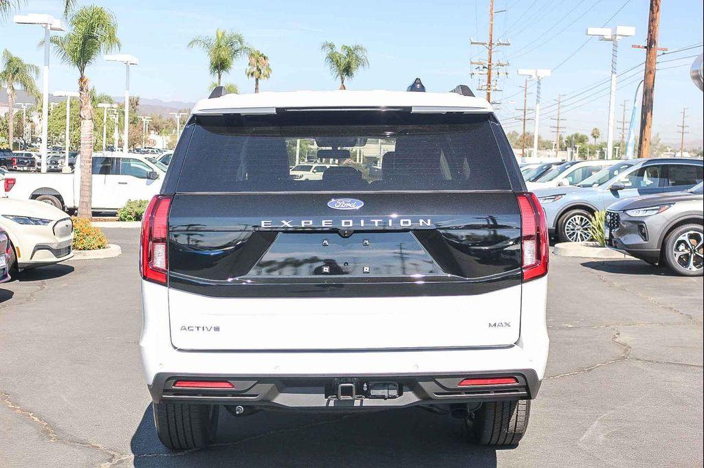 new 2025 Ford Expedition Max car, priced at $72,325