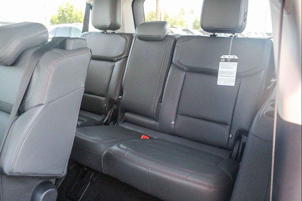 new 2025 Ford Expedition Max car, priced at $72,325