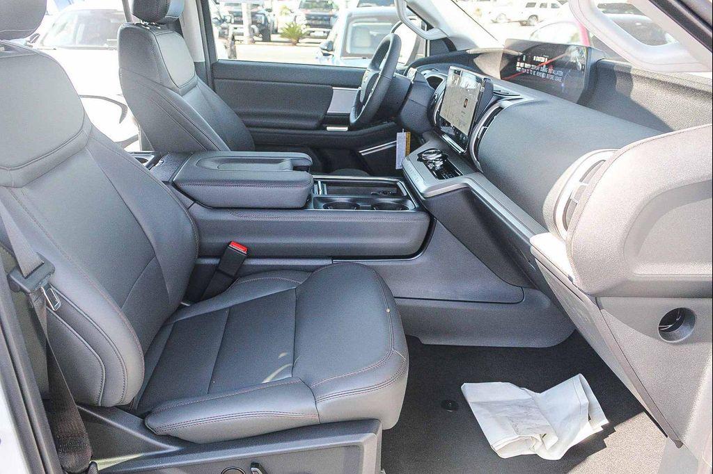 new 2025 Ford Expedition Max car, priced at $72,325