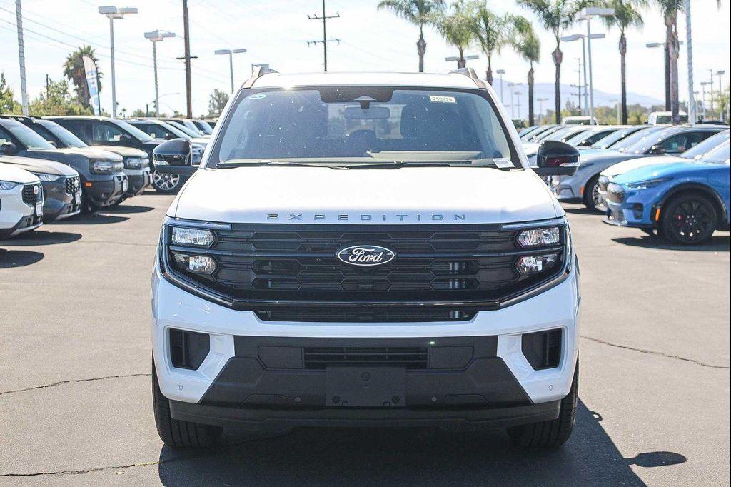 new 2025 Ford Expedition Max car, priced at $72,325