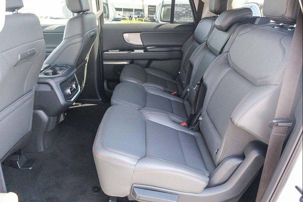 new 2025 Ford Expedition Max car, priced at $72,325