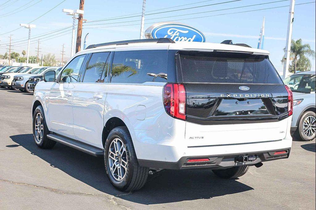 new 2025 Ford Expedition Max car, priced at $72,325