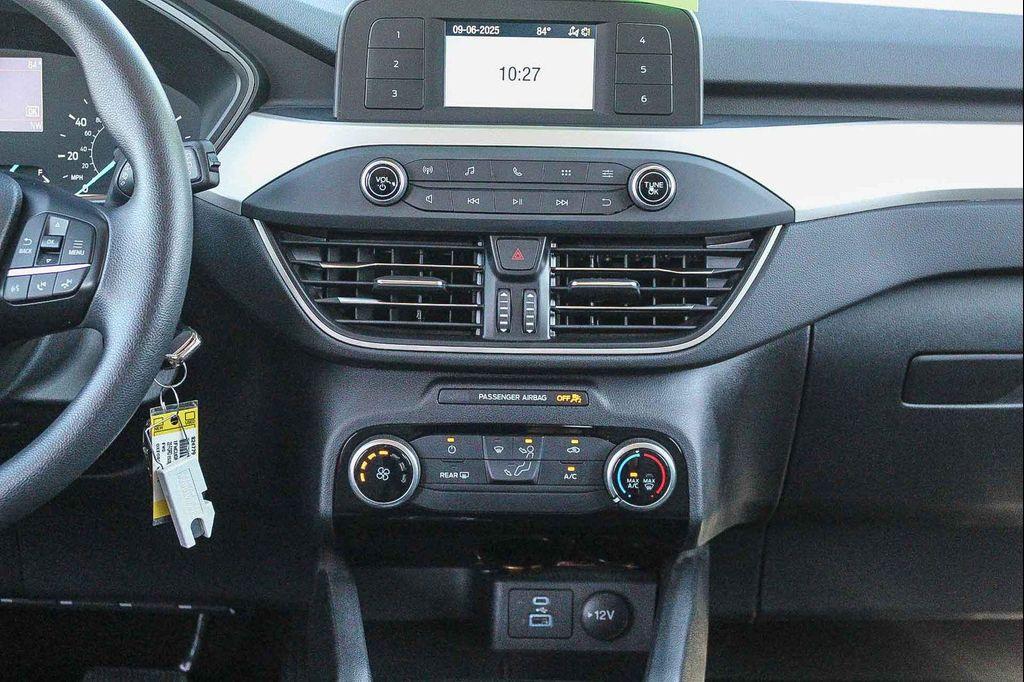 used 2022 Ford Escape car, priced at $19,999
